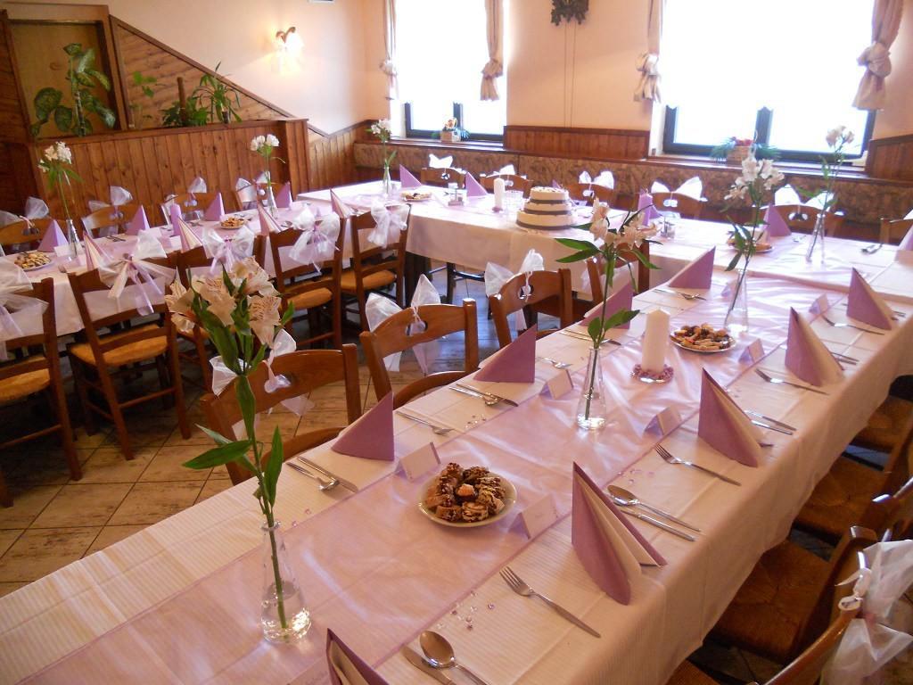 Hotel & Restaurant Signal Pardubice Exterior foto